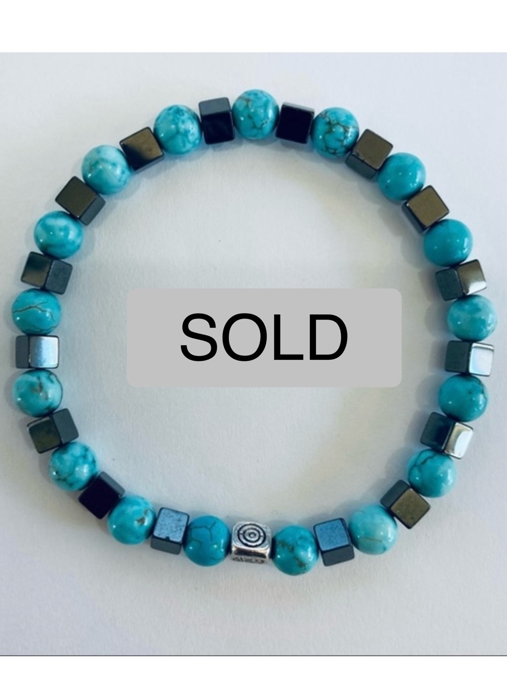 💰 𝕊 𝕠 𝕝 𝕕 💰 Genuine Turquoise & Hematite Southwestern Bracelet